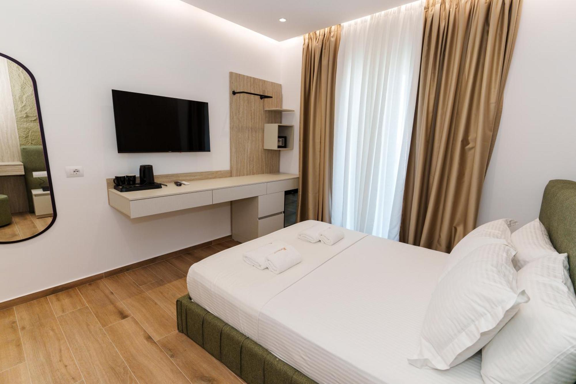 Belmond * Ksamil